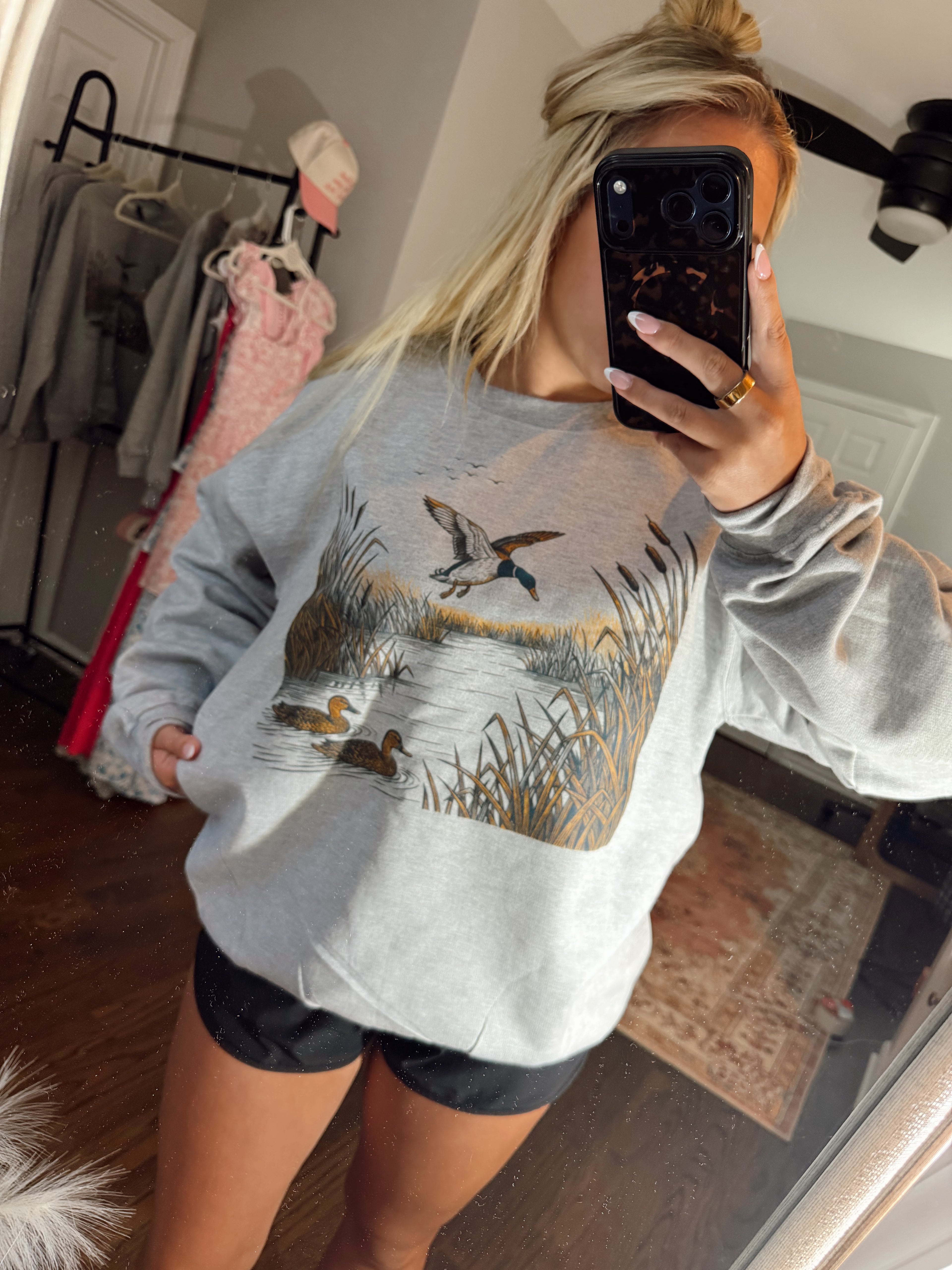Ducks | Pond | Flying Mallard Duck | Sweatsthirt